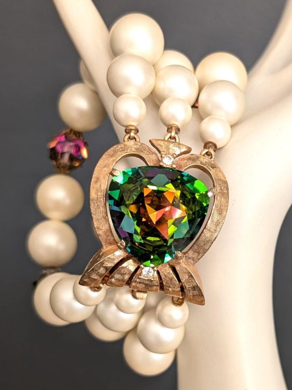 Vintage Laguna watermelon crystal and faux pearl 3 strand bracelet